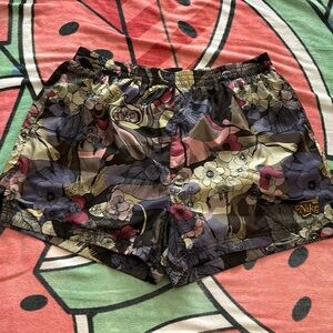 Like new Nike active shorts